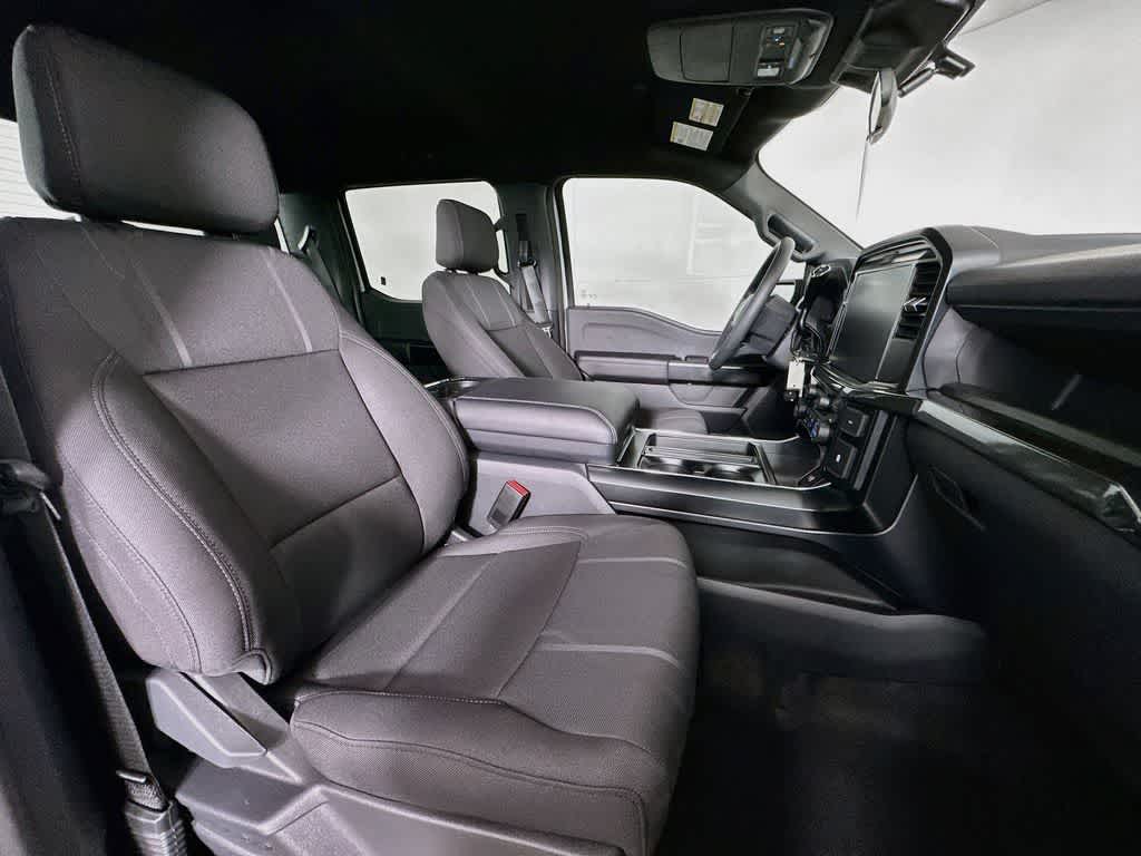 Ford F-150 STX 2026