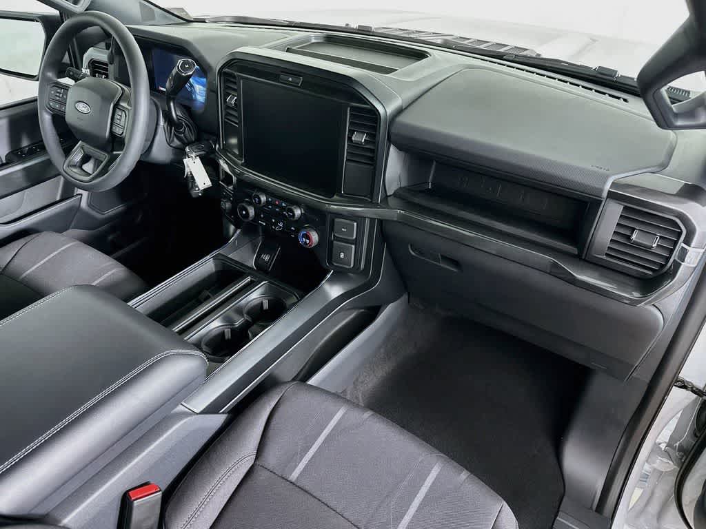 Ford F-150 STX 2026