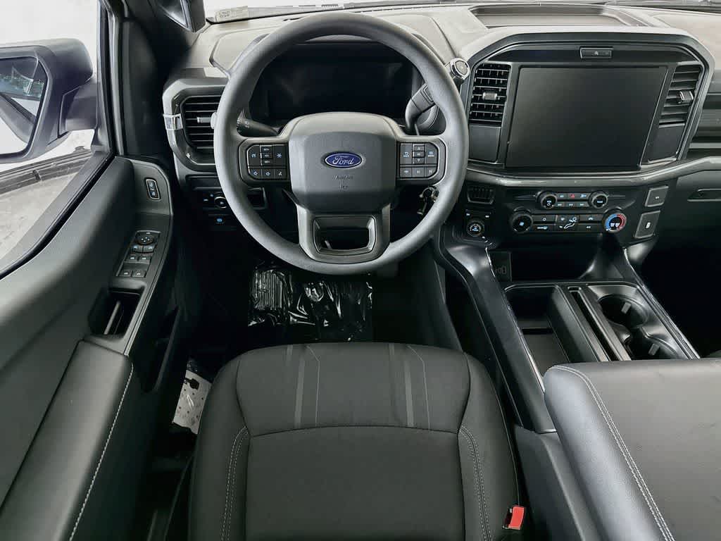 Ford F-150 STX 2026
