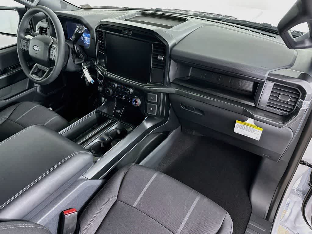 Ford F-150 STX 2026