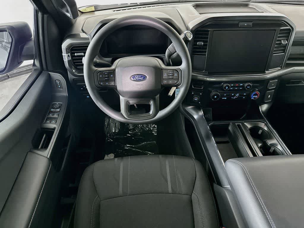 Ford F-150 STX 2026