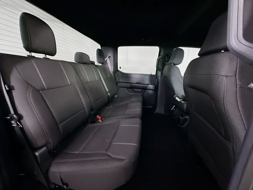 Ford F-150 STX 2026