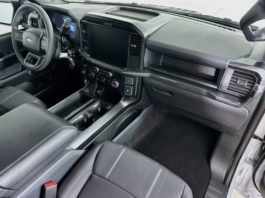 Ford F-150 STX 2026
