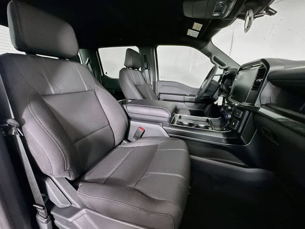 Ford F-150 STX 2026