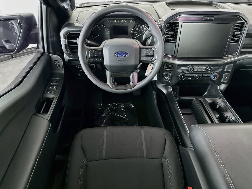 Ford F-150 STX 2026