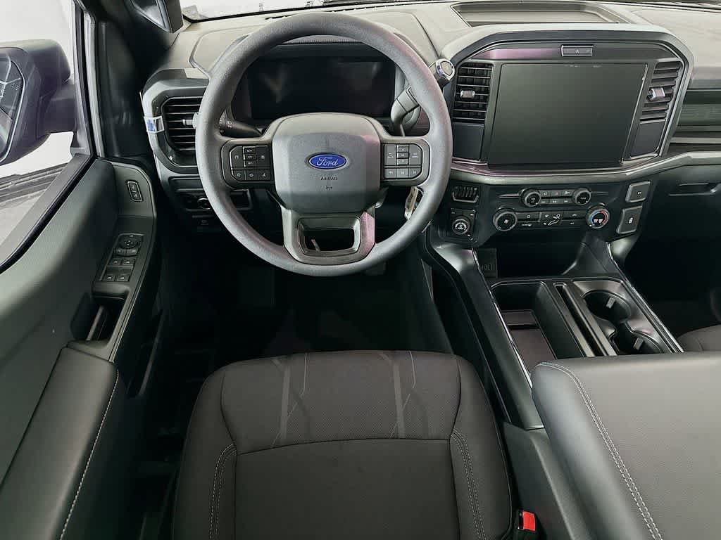 Ford F-150 STX 2026