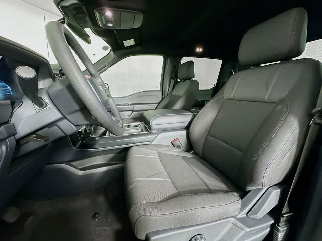 Ford F-150 STX 2026