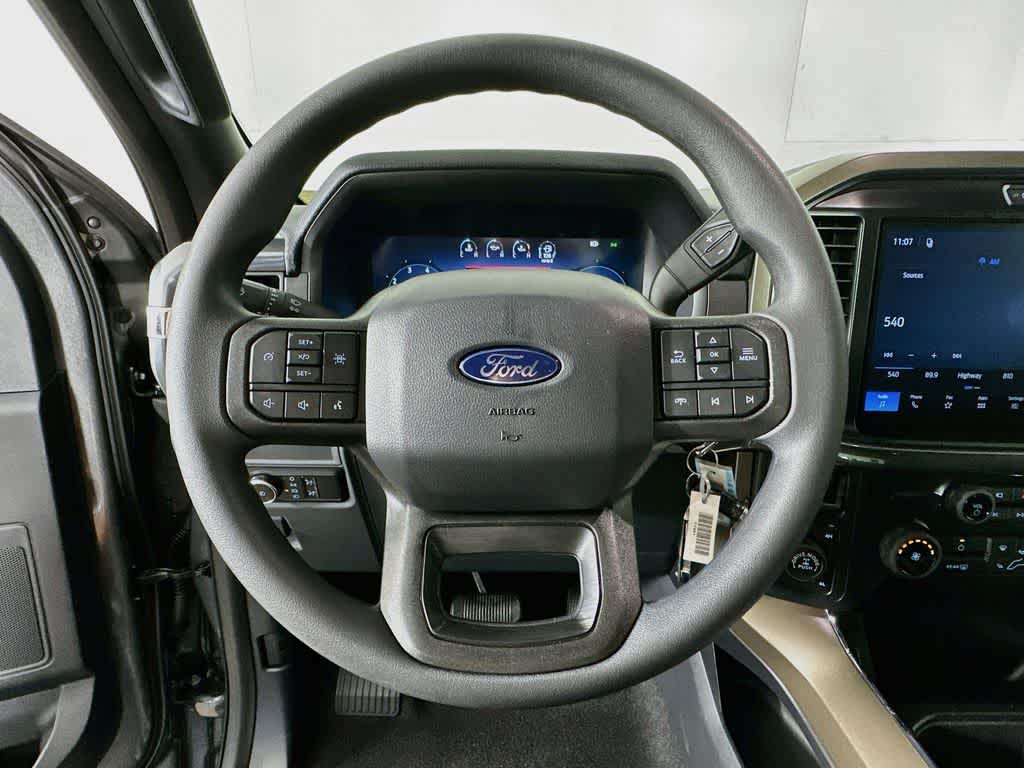 Ford F-150 STX 2026