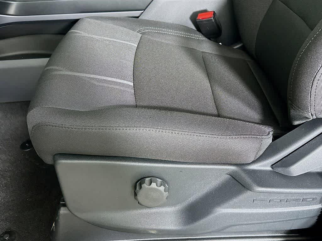 Ford F-150 STX 2026