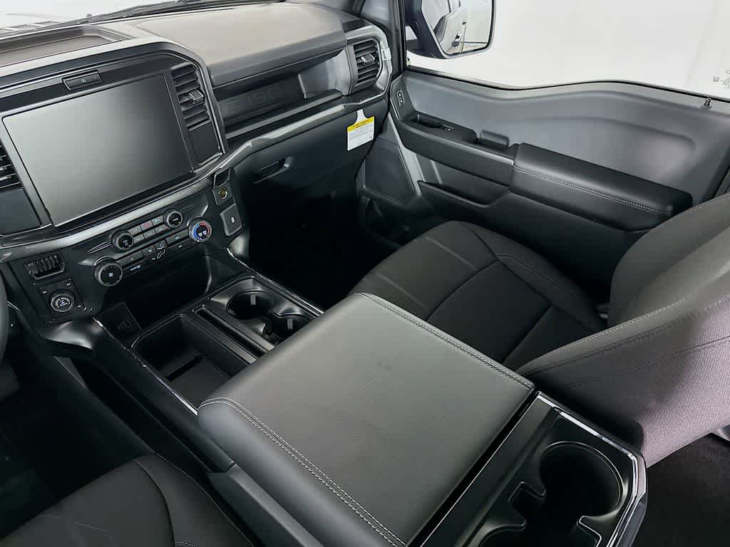 Ford F-150 STX 2026