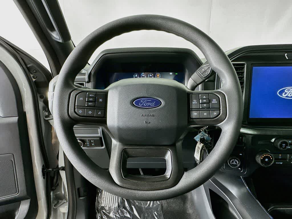 Ford F-150 STX 2026