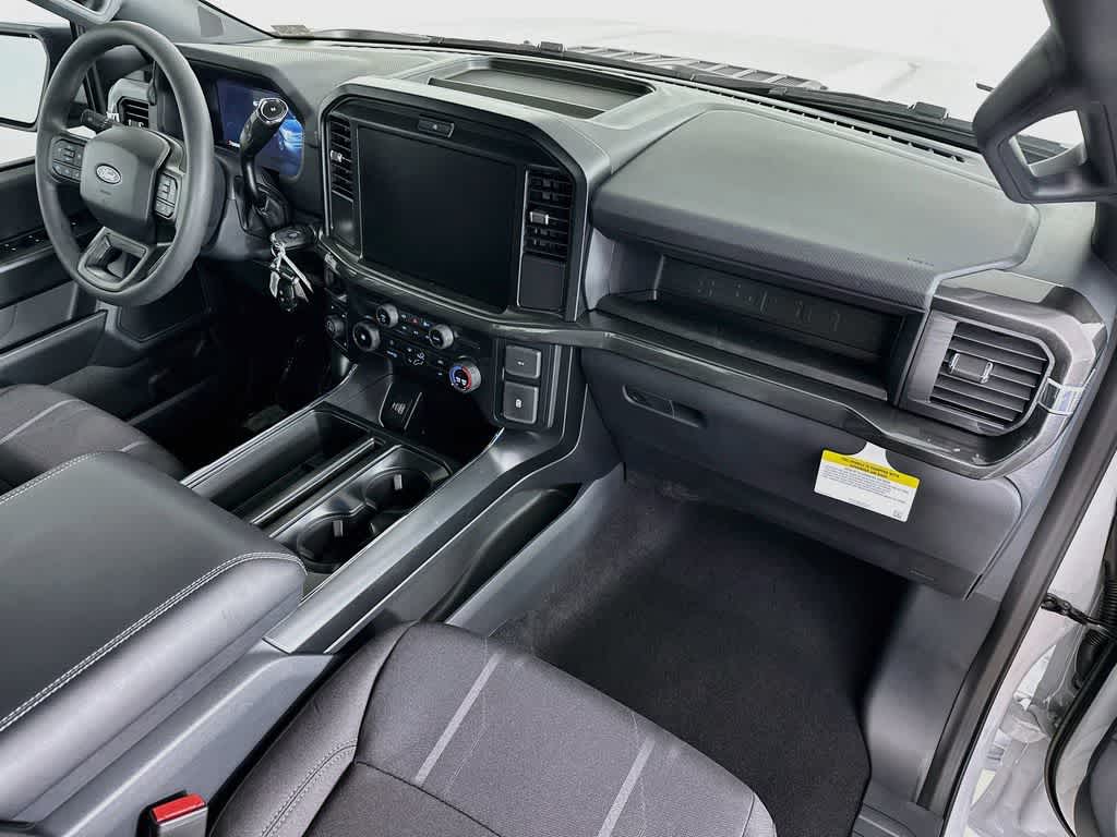 Ford F-150 STX 2026
