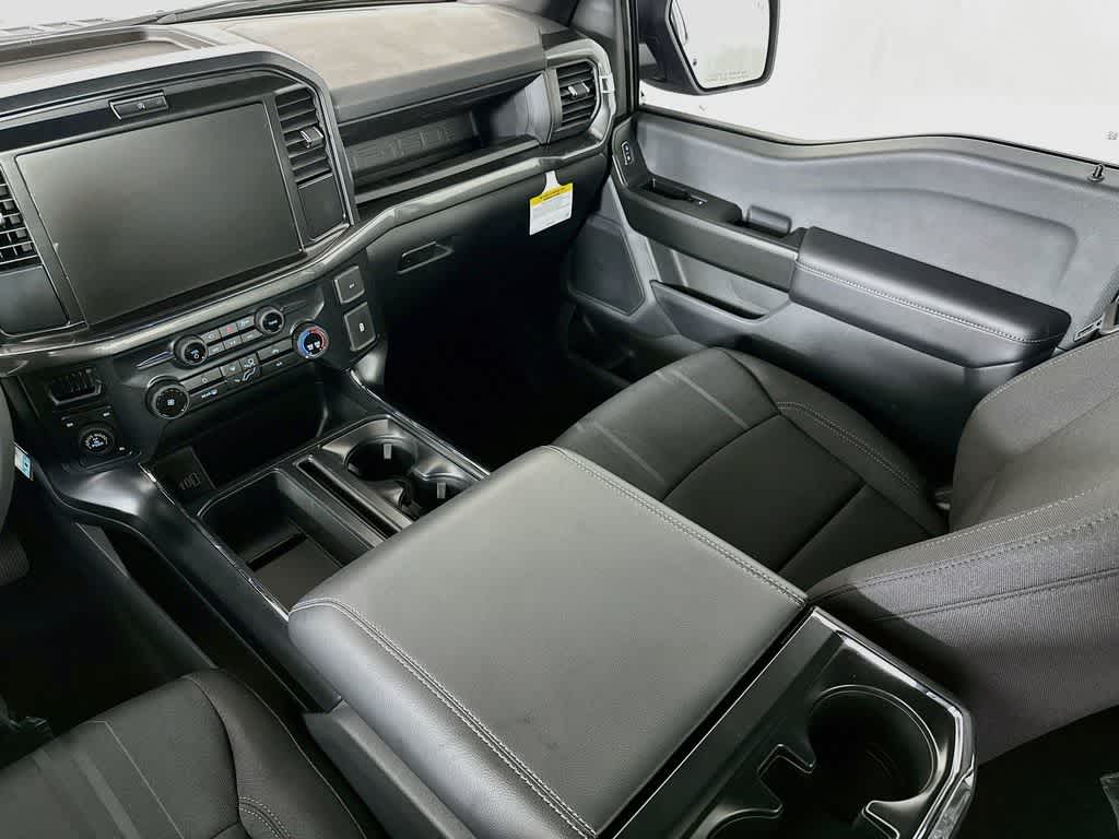 Ford F-150 STX 2026