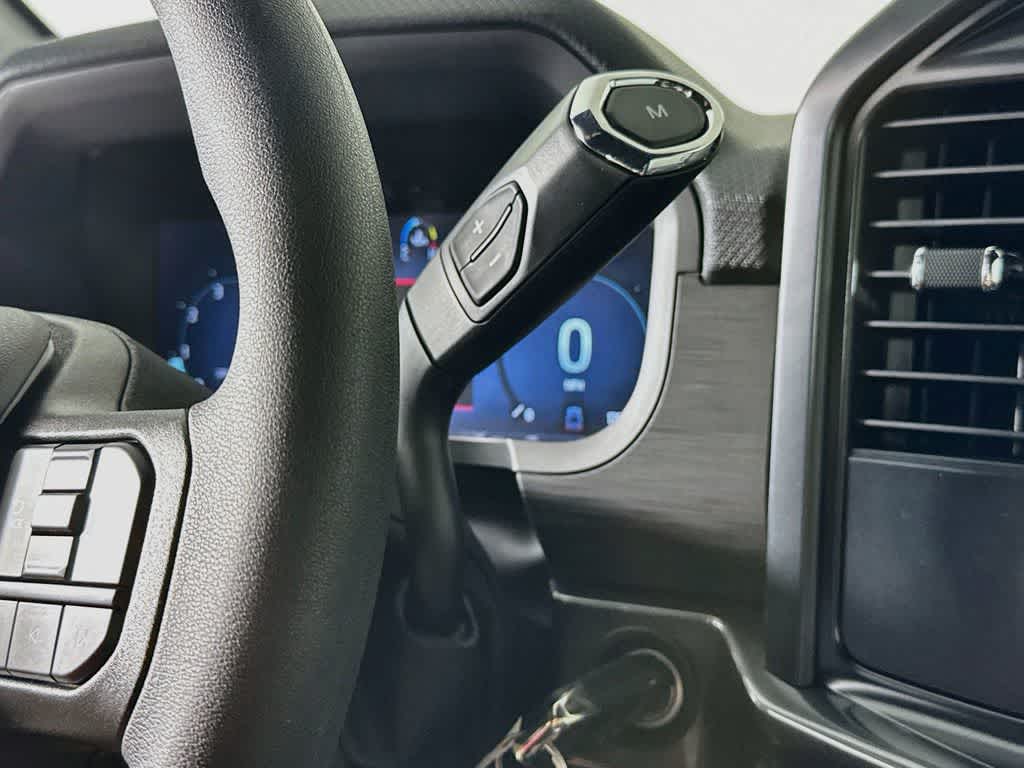 Ford F-150 STX 2026