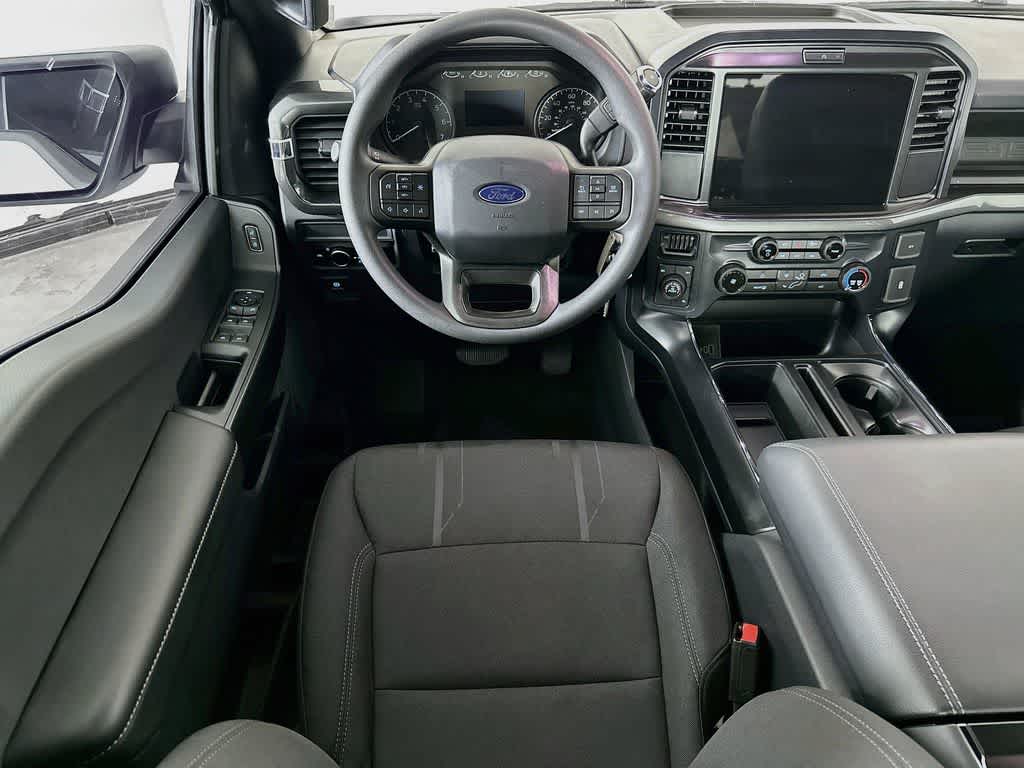 Ford F-150 STX 2026