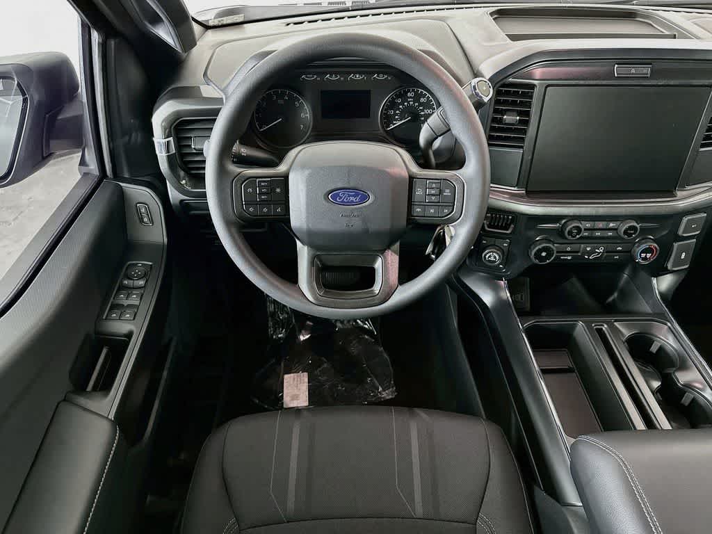 Ford F-150 STX 2026