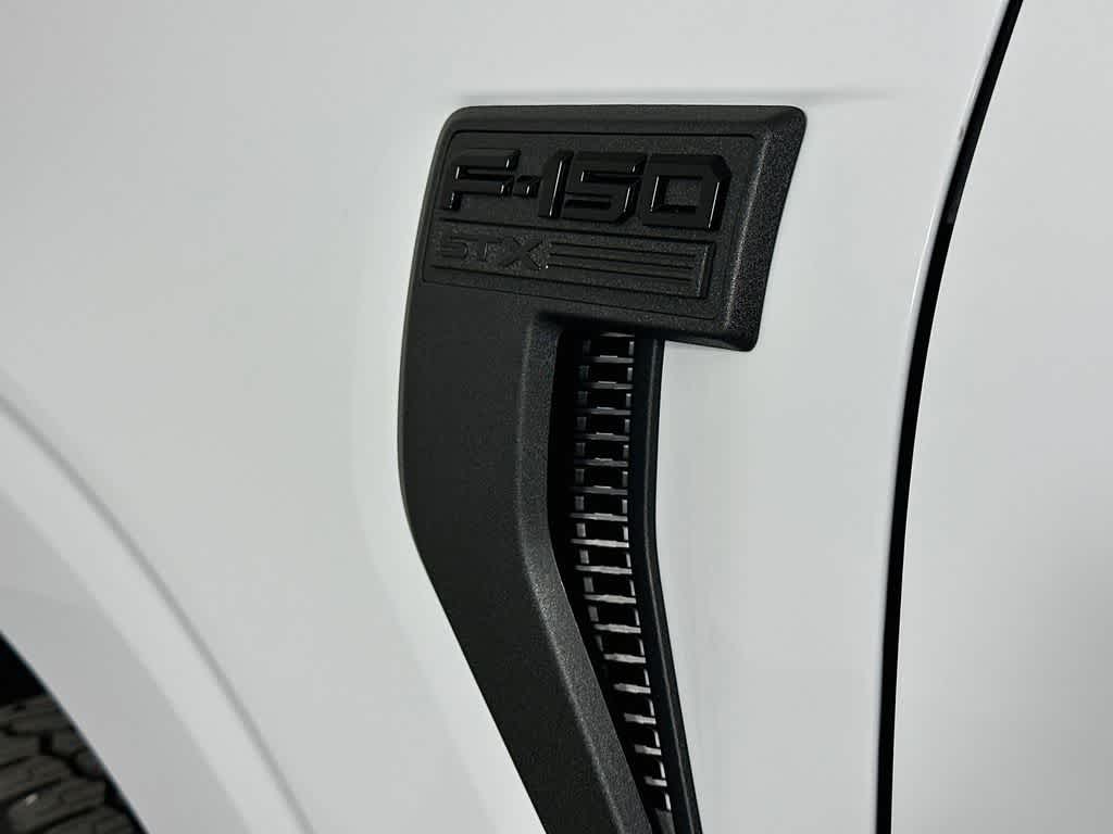 Ford F-150 STX 2026
