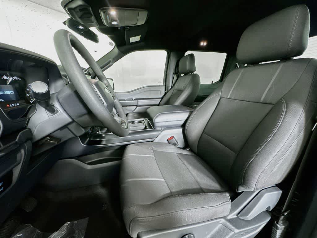 Ford F-150 STX 2026
