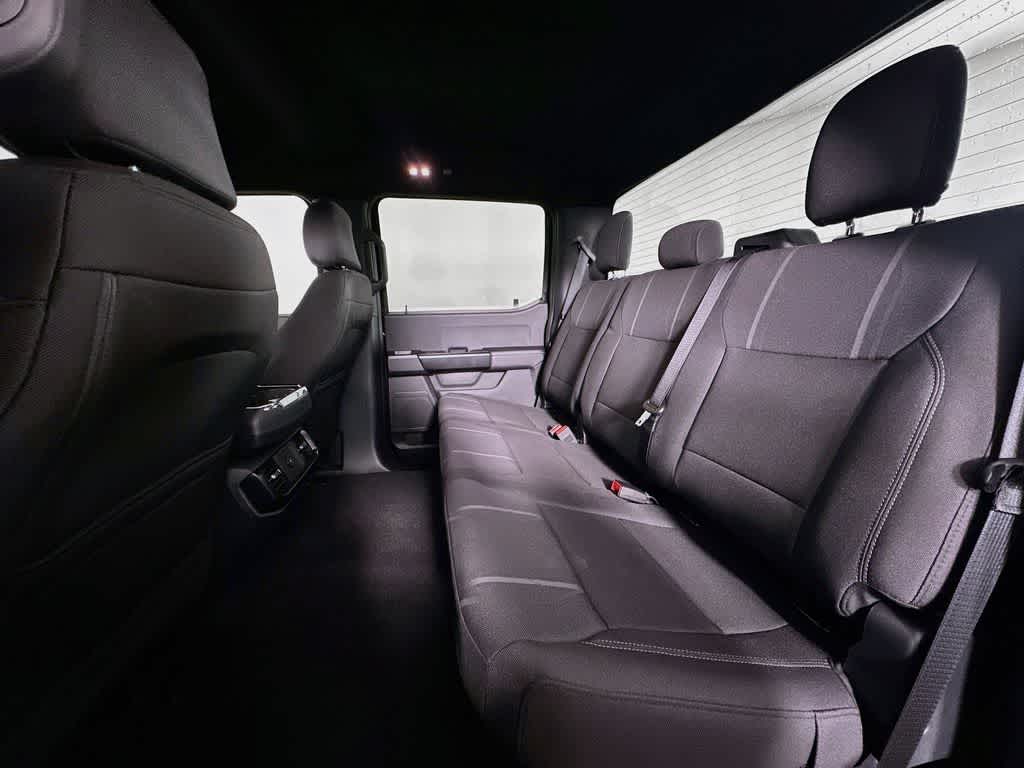 Ford F-150 STX 2026