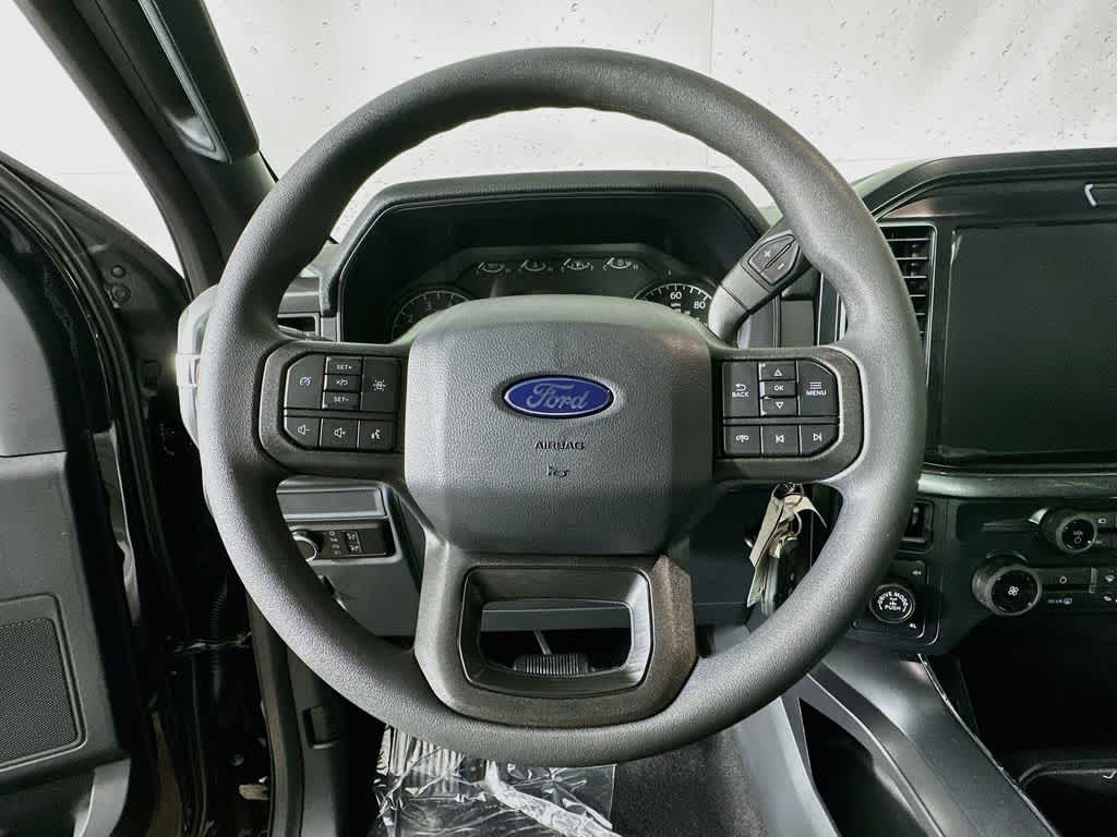 Ford F-150 STX 2026