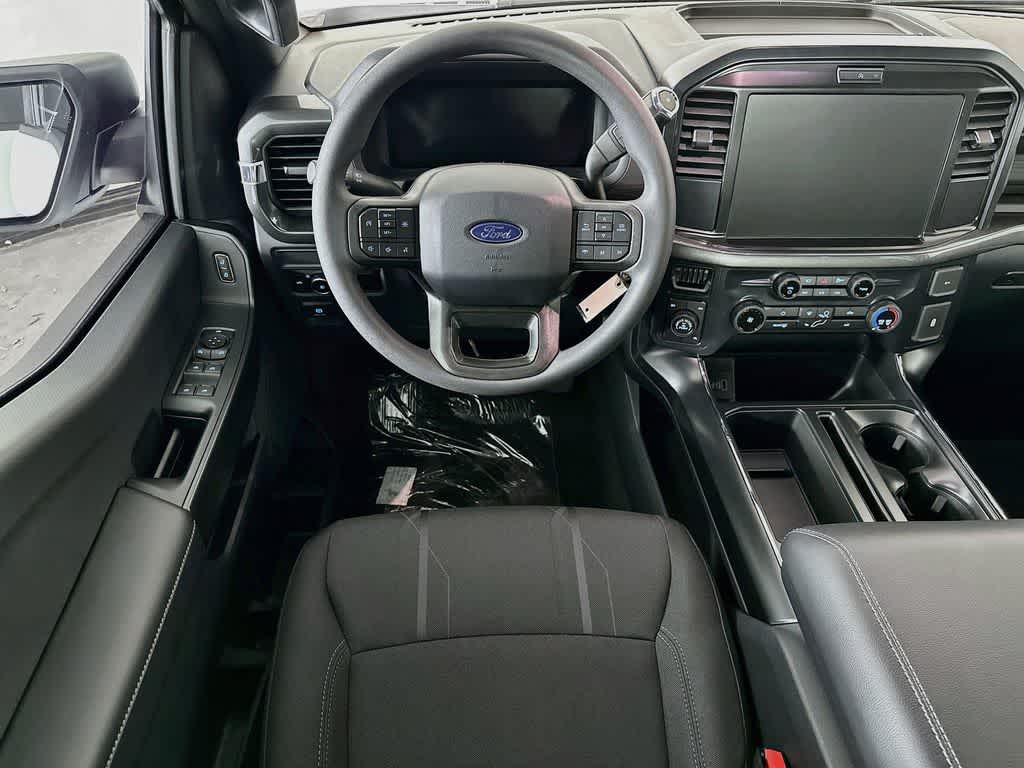 Ford F-150 STX 2026