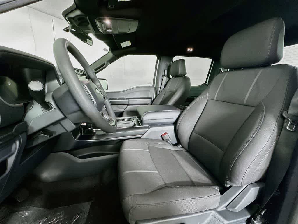 Ford F-150 STX 2026