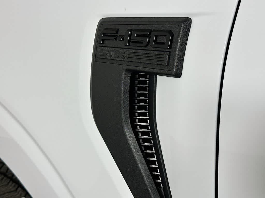 Ford F-150 STX 2026