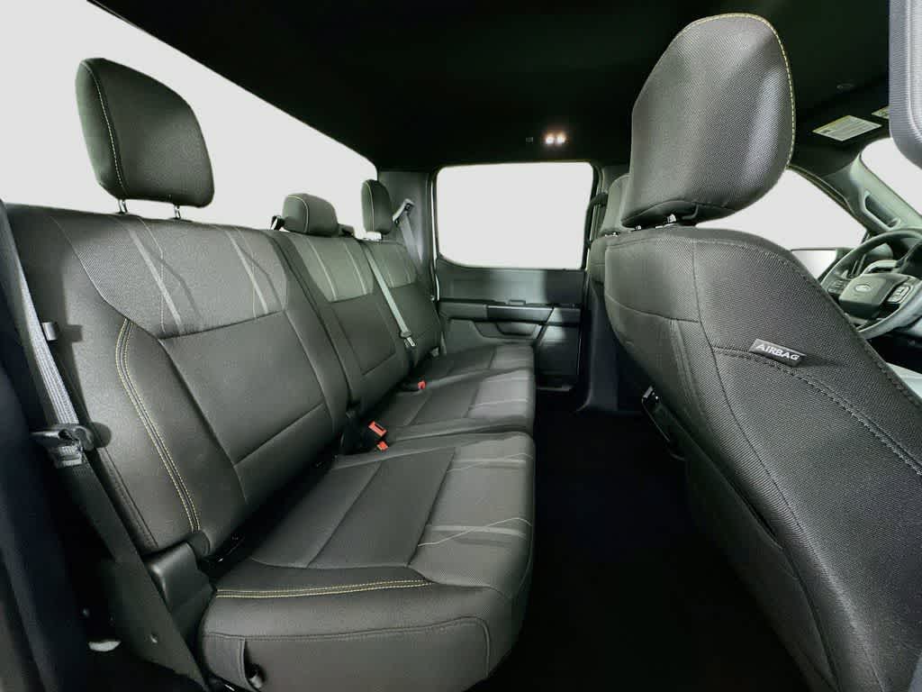 Ford F-150 STX 2025