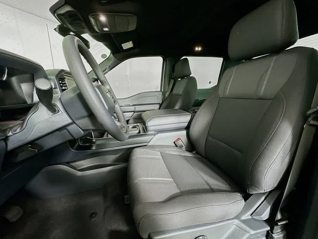 Ford F-150 STX 2026