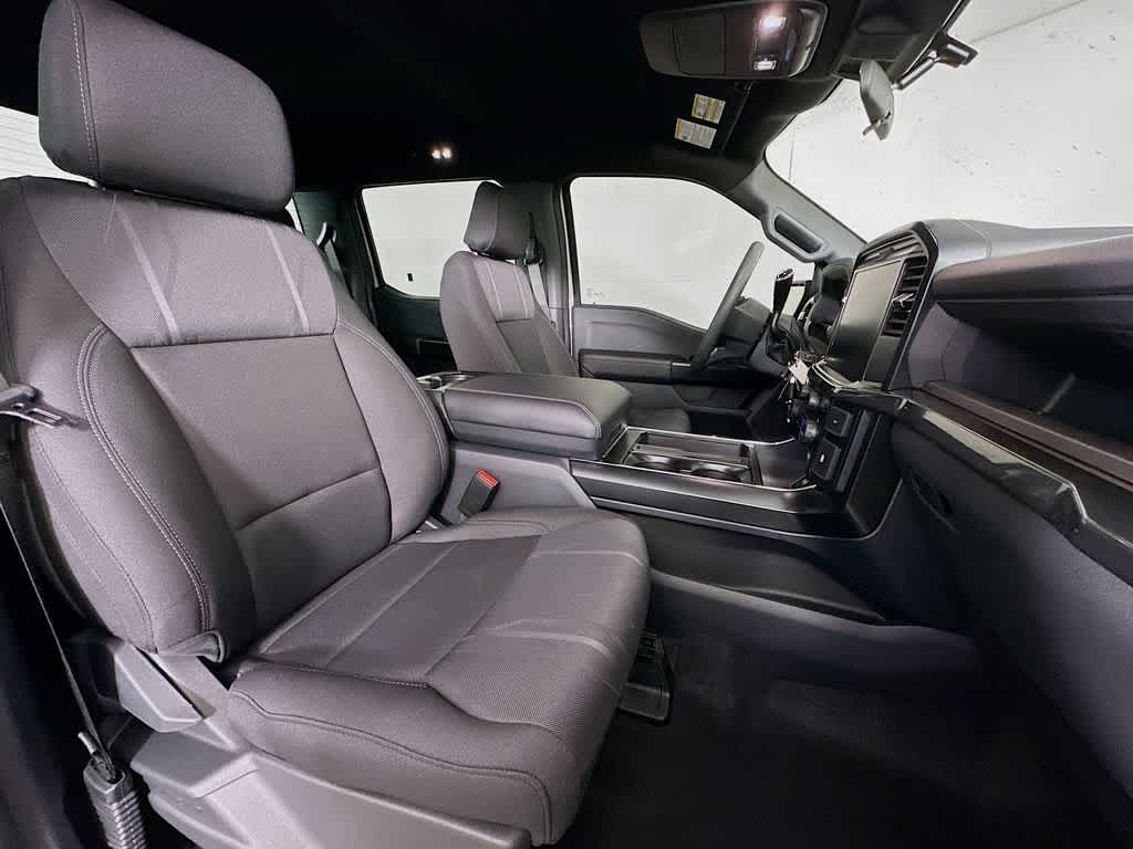Ford F-150 STX 2026