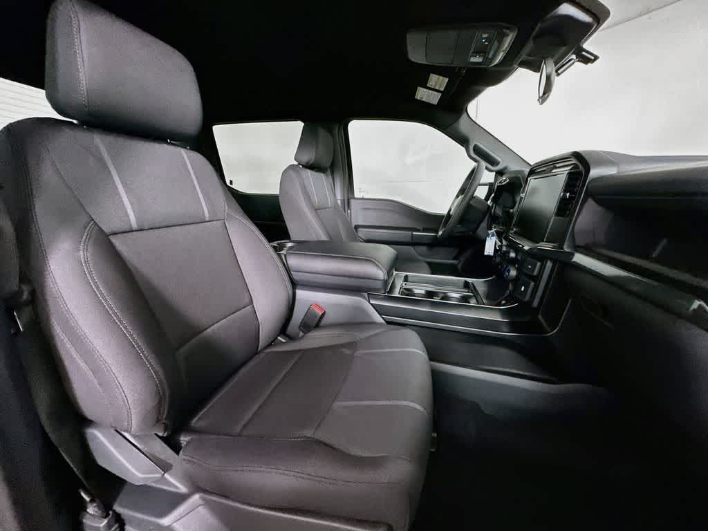 Ford F-150 STX 2026