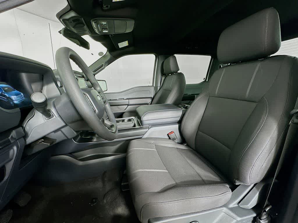 Ford F-150 STX 2026