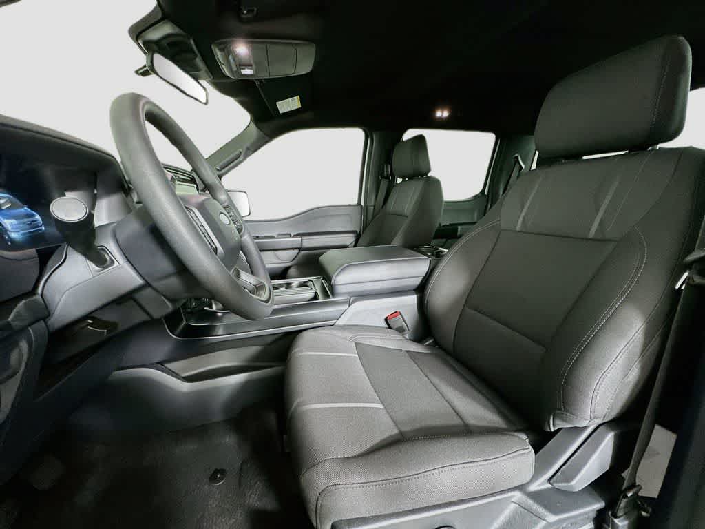 Ford F-150 STX 2026