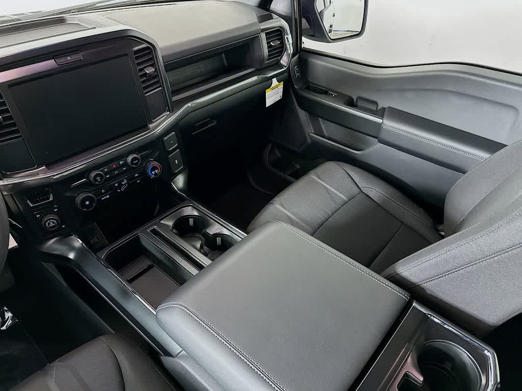 Ford F-150 STX 2026