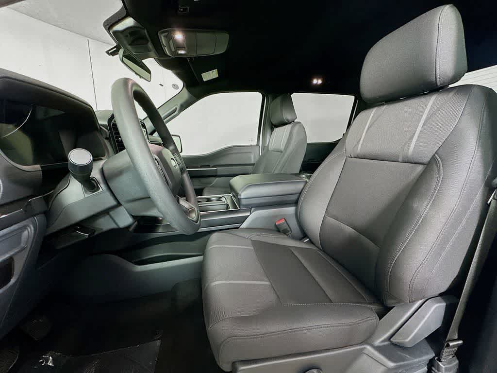 Ford F-150 STX 2026