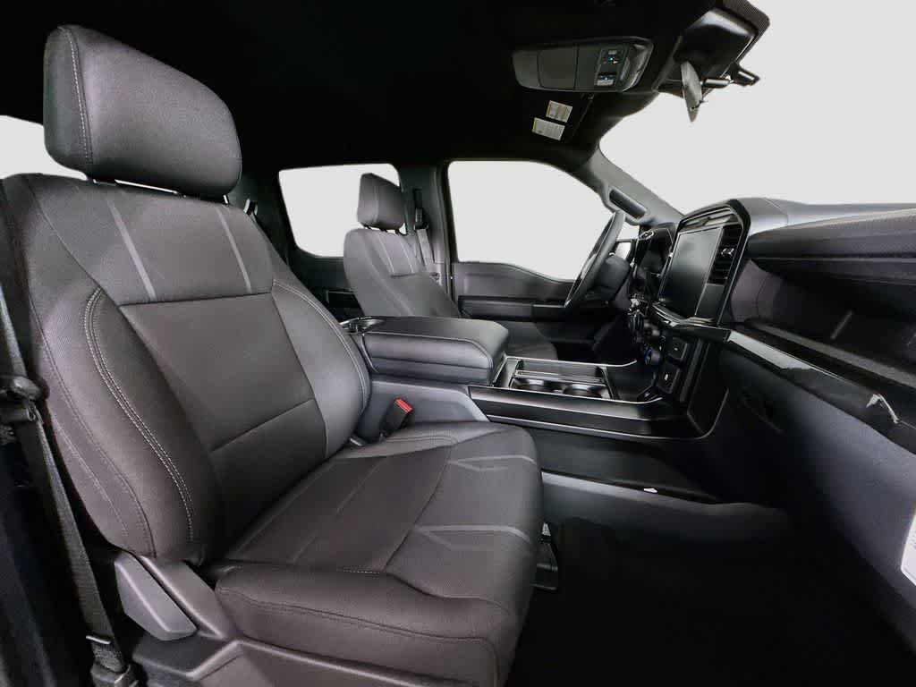 Ford F-150 STX 2026