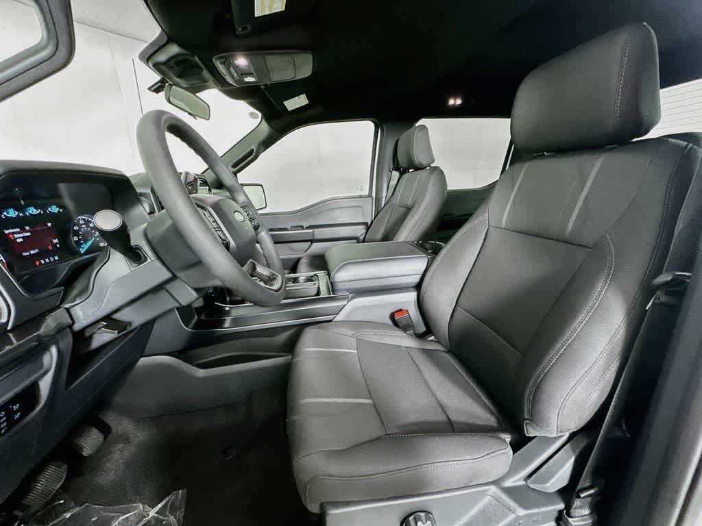 Ford F-150 STX 2026