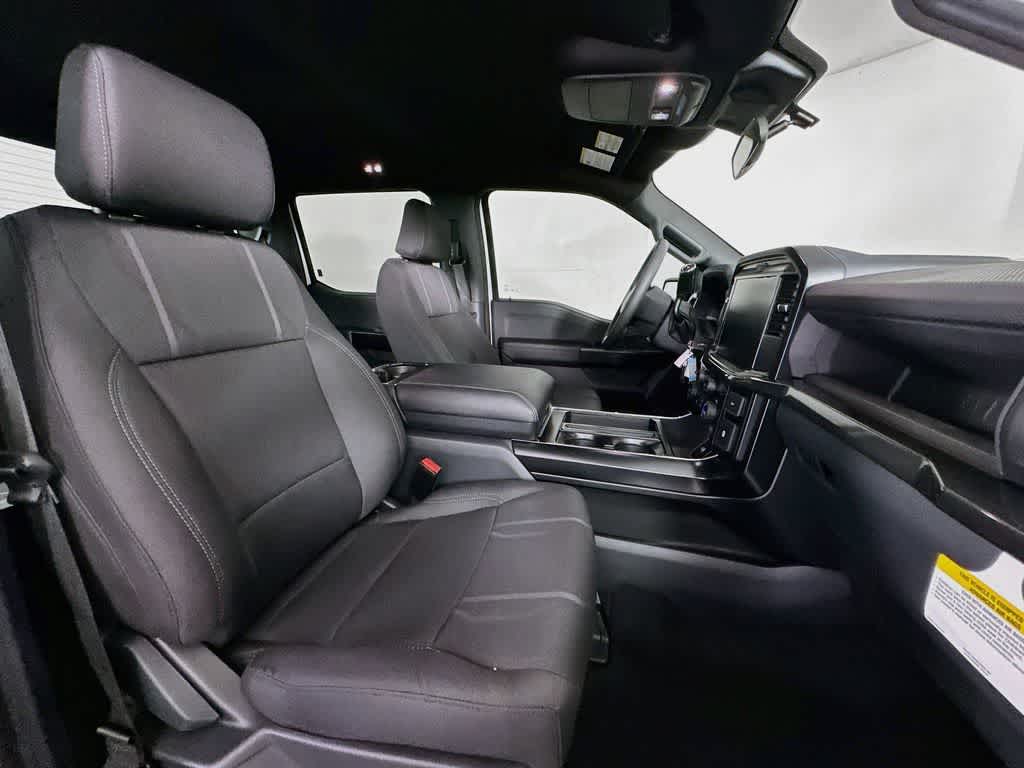 Ford F-150 STX 2026