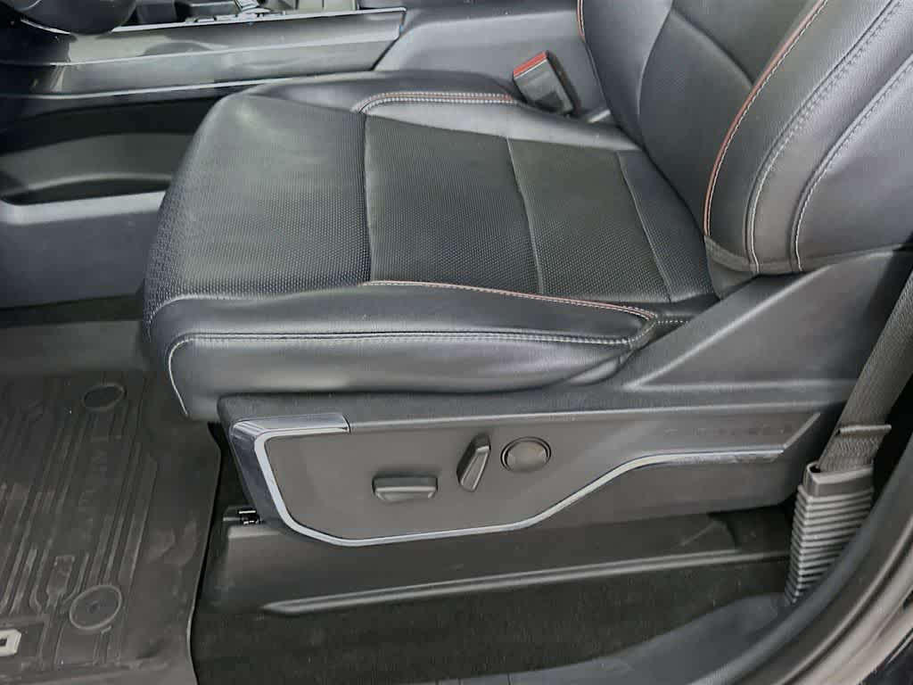 Ford F-150 LARIAT 2022