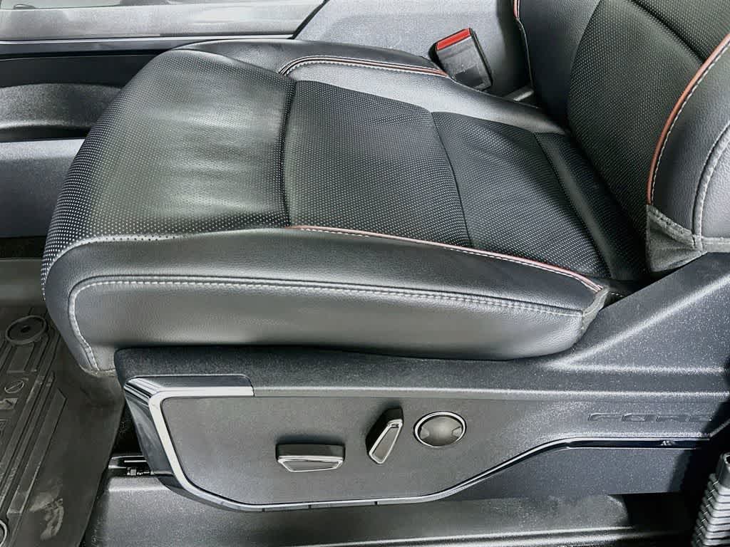 Ford F-150 LARIAT 2023