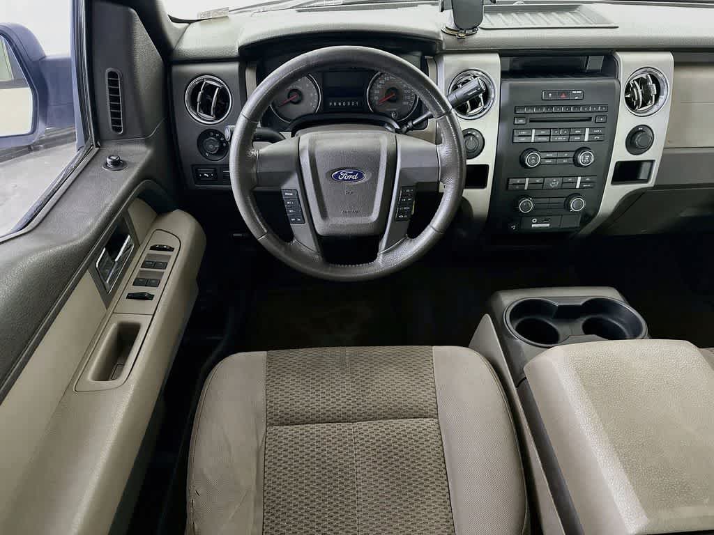 Ford F-150 Base 2010
