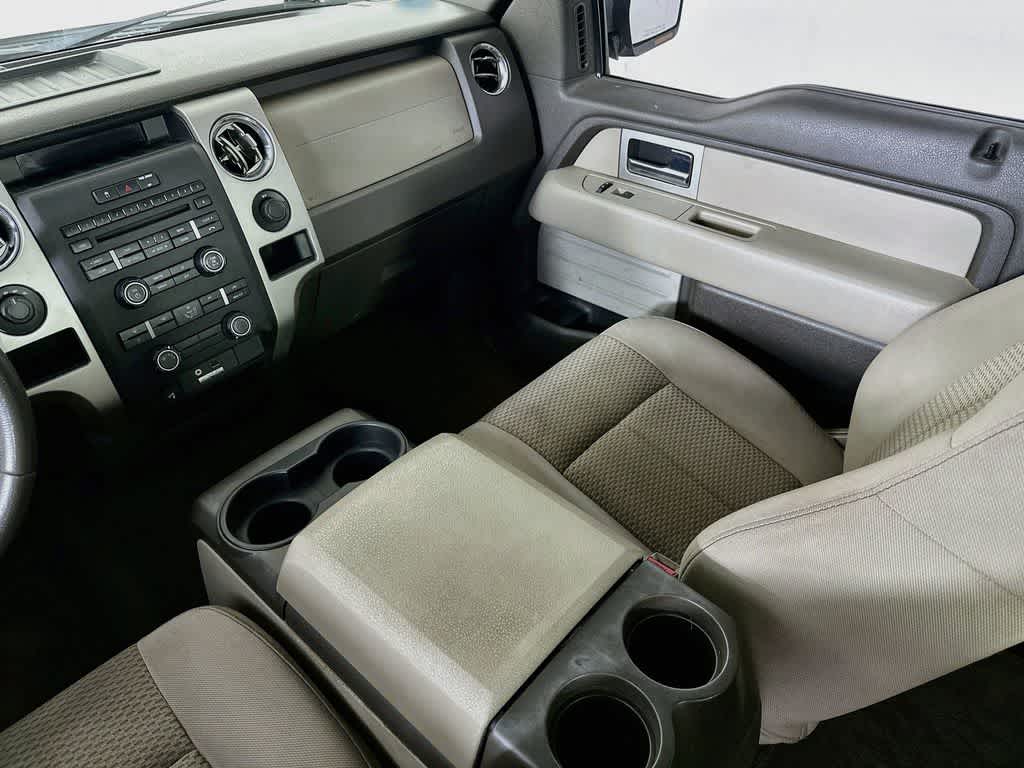 Ford F-150 Base 2010