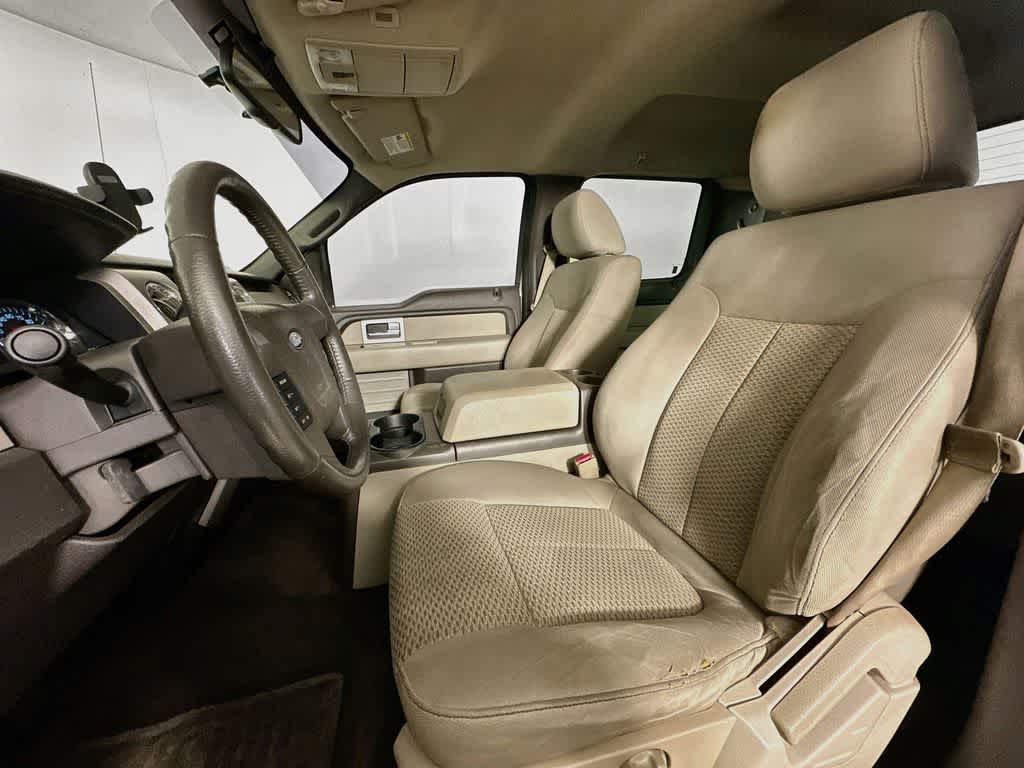Ford F-150 Base 2010