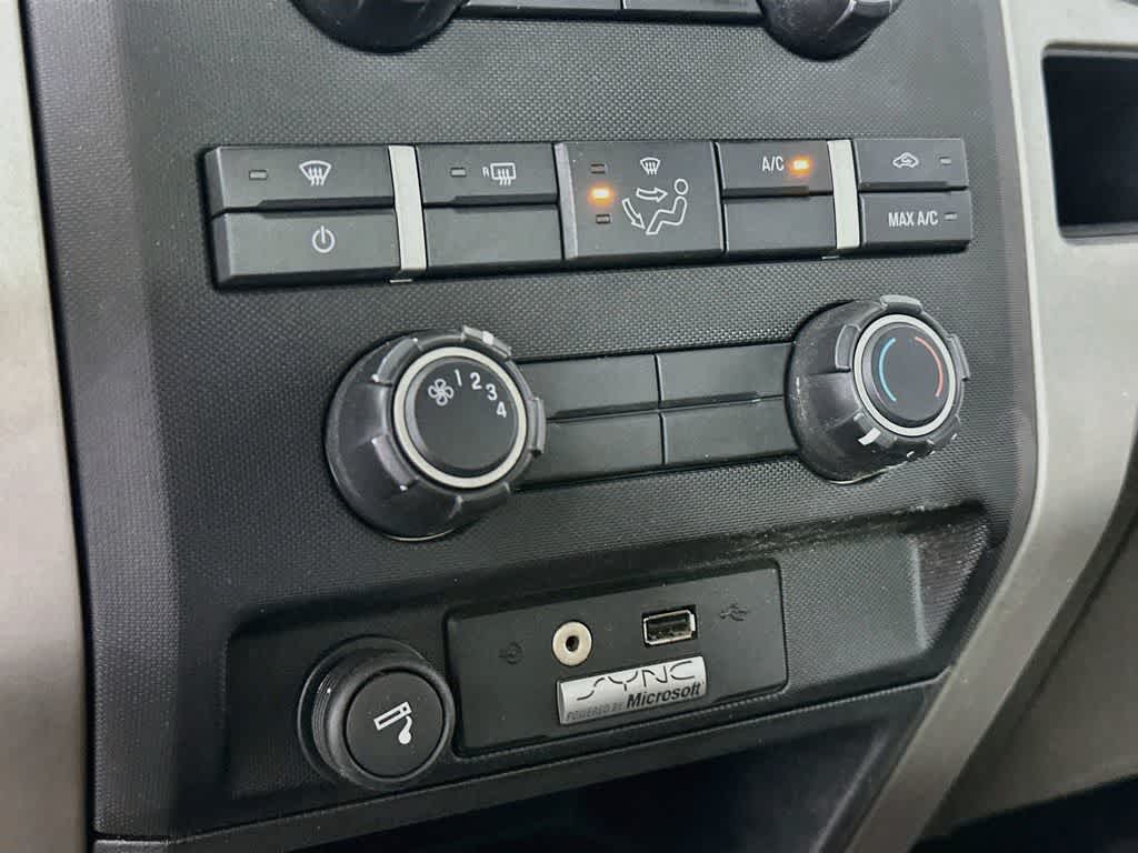 Ford F-150 Base 2010