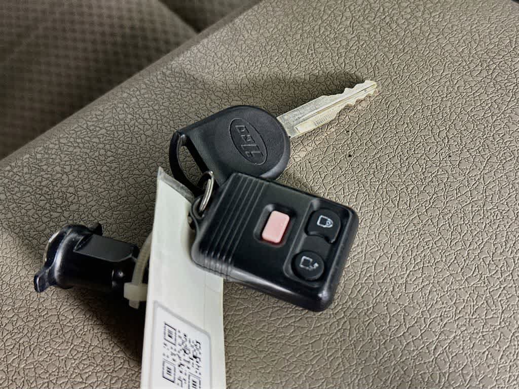 Ford F-150 Base 2010