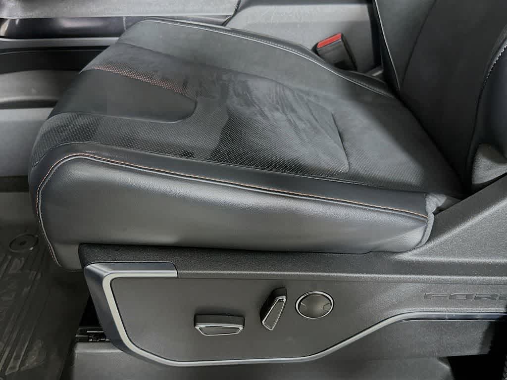 Ford F-150 Raptor 2024