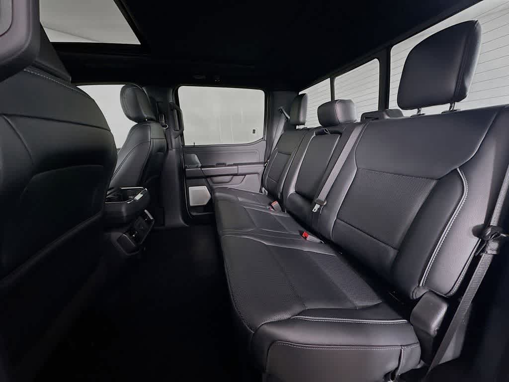 Ford F-150 LARIAT 2026