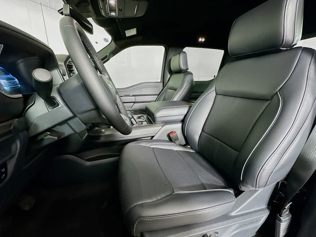 Ford F-150 LARIAT 2026