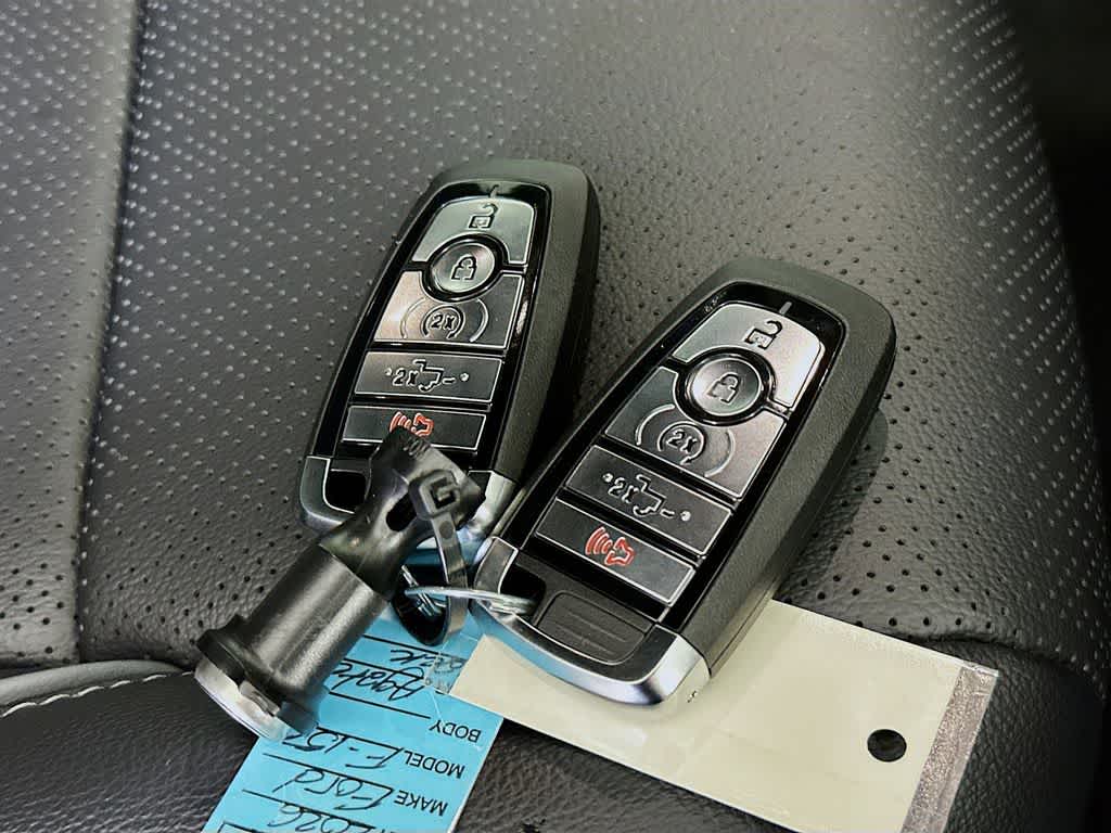 Ford F-150 LARIAT 2026