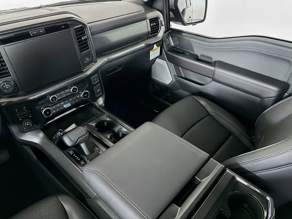 Ford F-150 LARIAT 2026